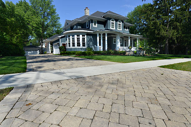 Best Decorative Driveway Pavers  in Carlisle, IA